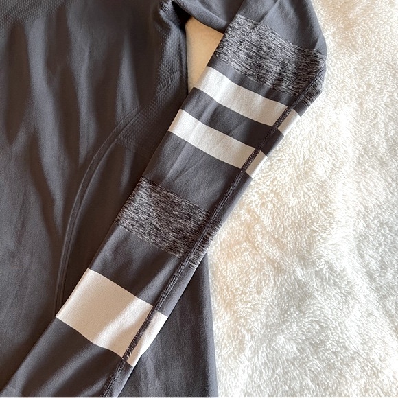 Zella Workout Top🤍 - Picture 11 of 12